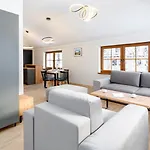Wonder - Karkonosz Blisko Wyciągów Narciarskich, Szlaków I Restauracji Karpacz
